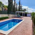 Karla By Vista Gomera 阿德耶