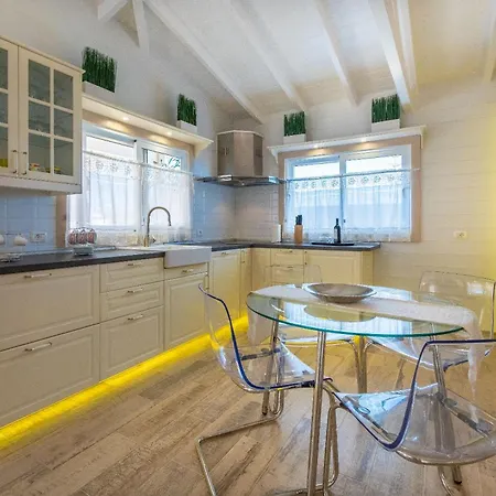 Karla By Vista Gomera Costa Adeje (Tenerife)