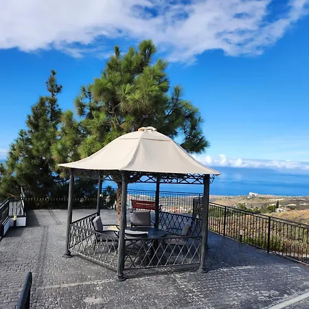 Karla Con Piscina: Tranquilidad Y Naturaleza