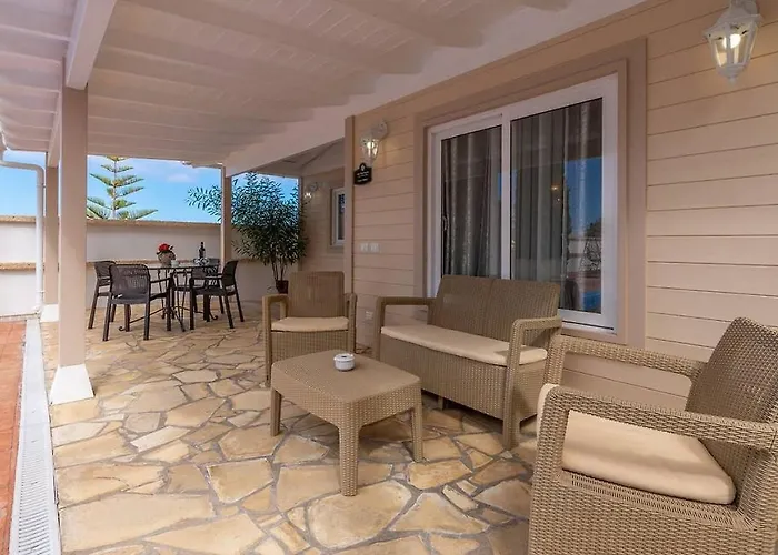 Villa Karla Con Piscina: Tranquilidad Y Naturaleza Costa Adeje (Tenerife)